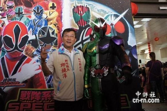 2013台湾灯会主题是“动漫、科技、人文”。